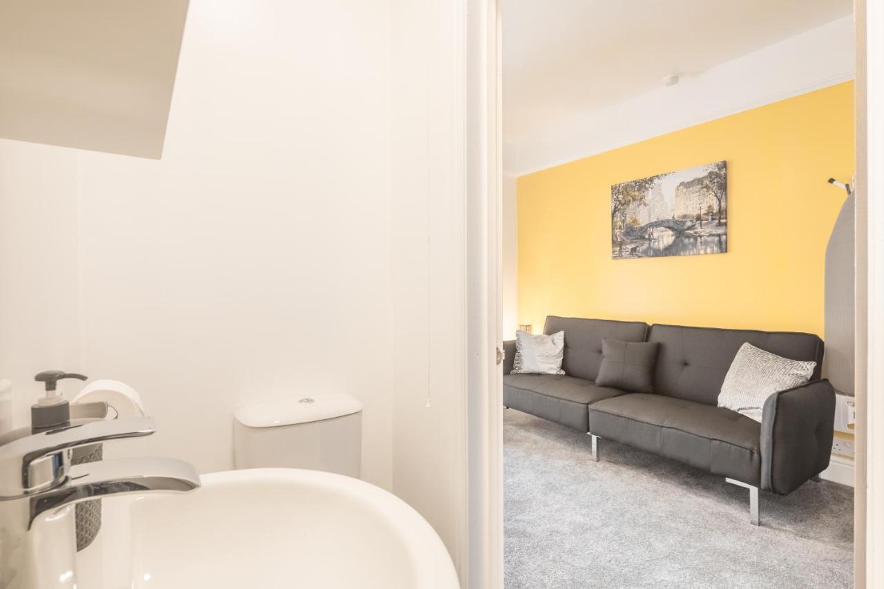 Private Room 5 With Kitchenette By Cb Stays No Minimum Stays Cambridge Exterior foto